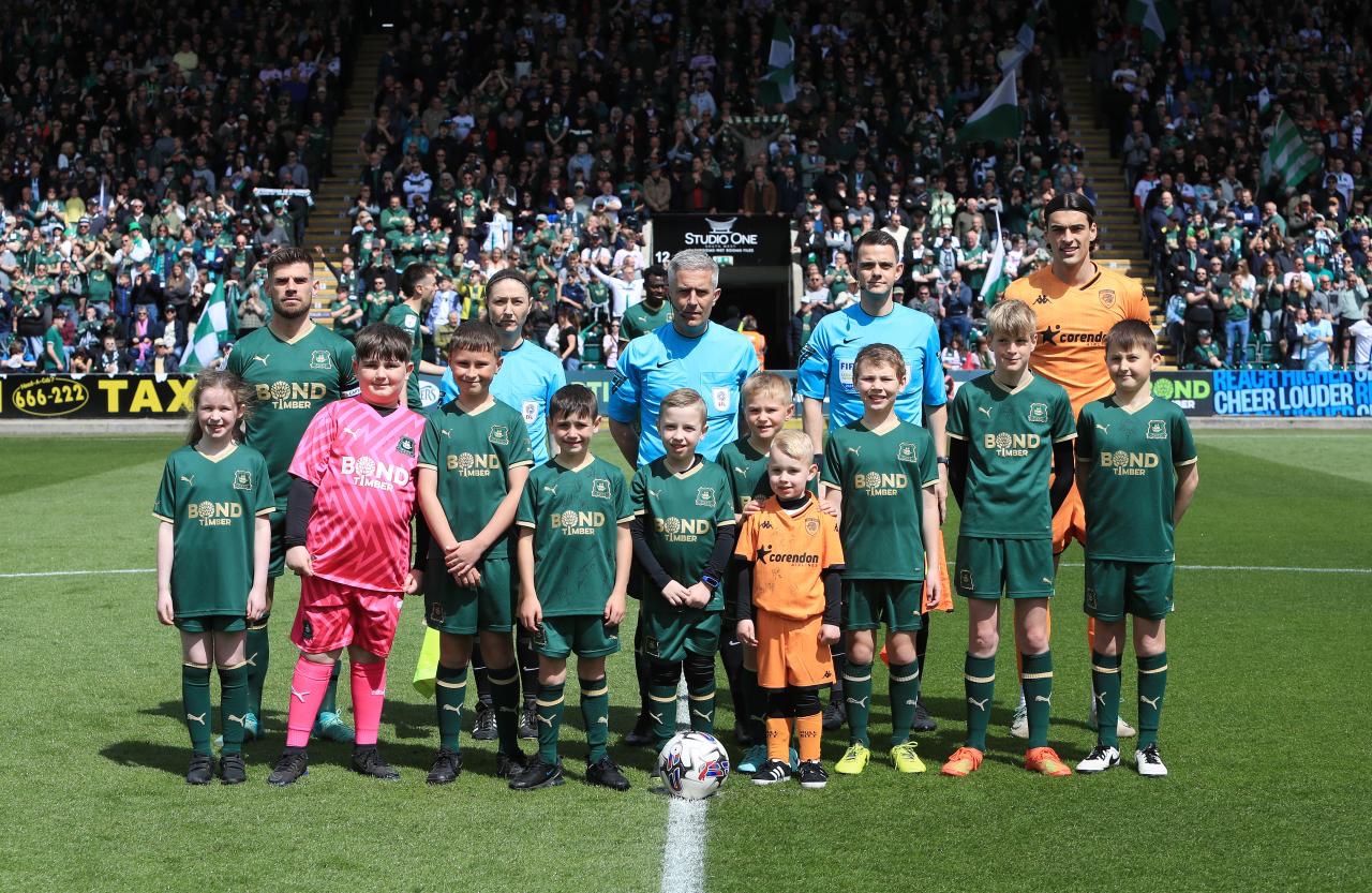 🎉 WIN the Ultimate Plymouth Argyle Mascot Experience! 🎉 - Image 3